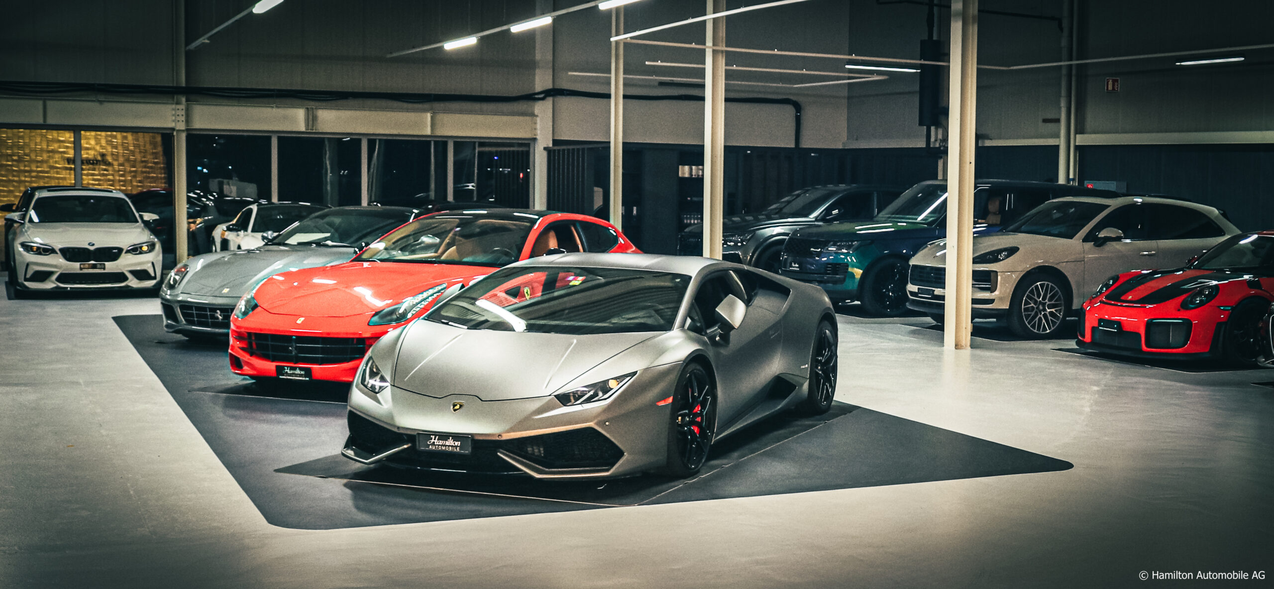 Showroom Hamilton automobile